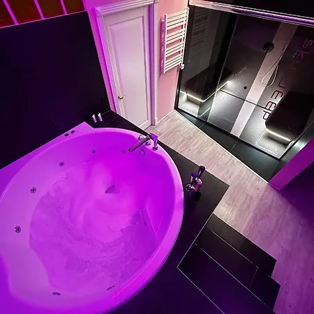 Sky Deep Jacuzzi 30 Floor Apartment Klaipeda Exterior photo