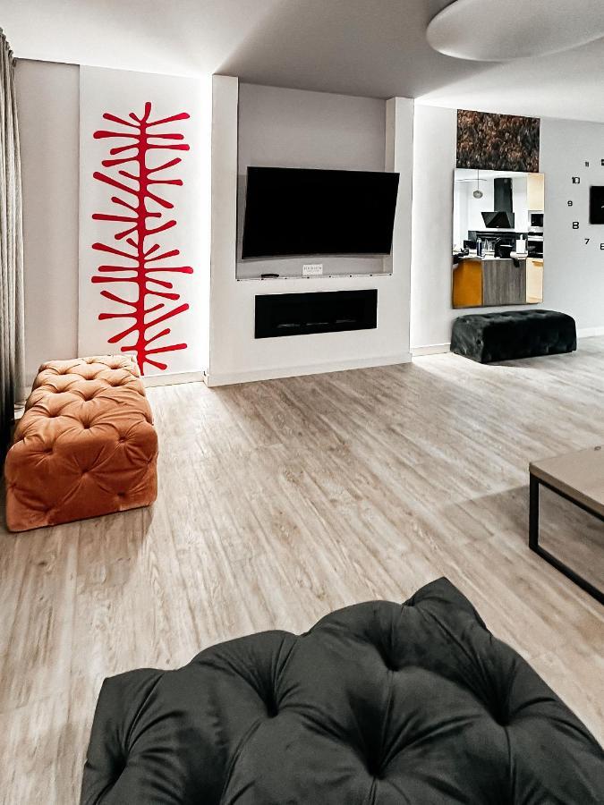 Sky Deep Jacuzzi 30 Floor Apartment *