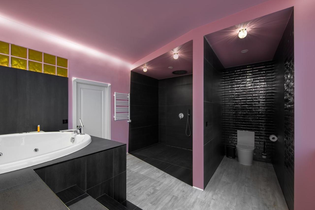 Sky Deep Jacuzzi 30 Floor *